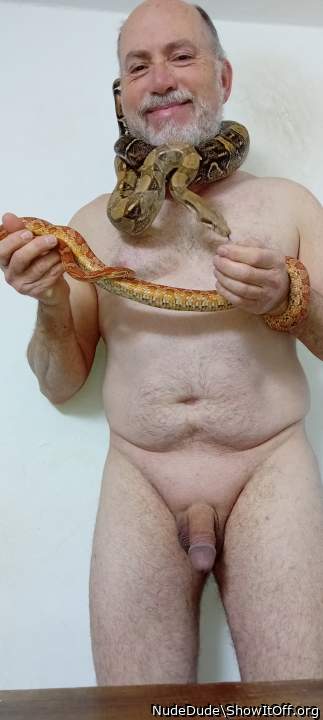 Sssnaked selfie�