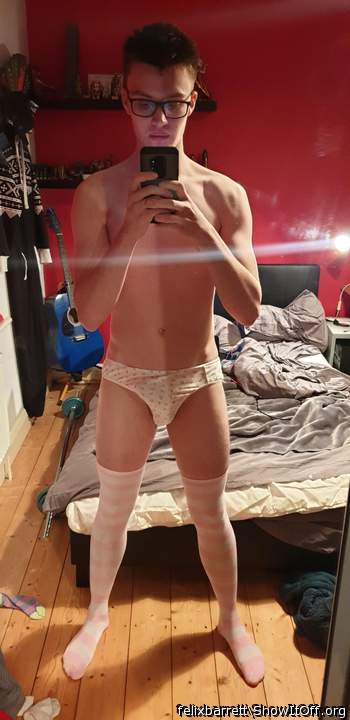 Very nice pic and panty 