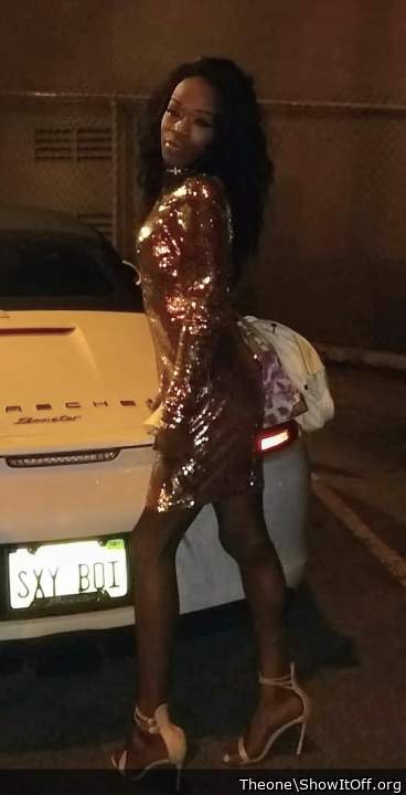 My CD wife outside looking hot
