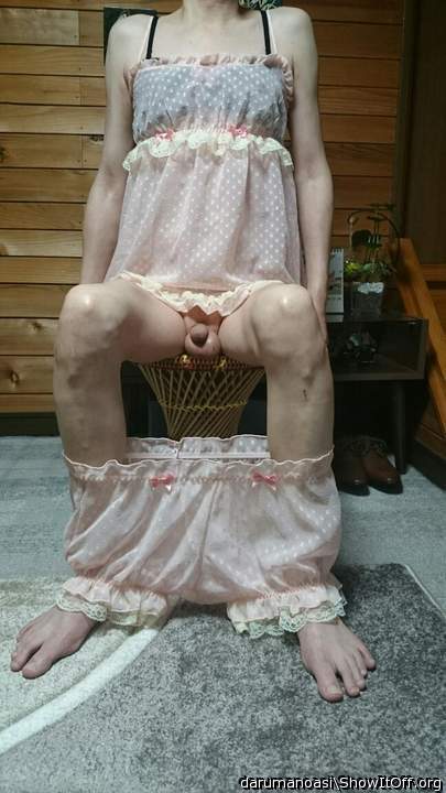 Adult image from darumanoasi