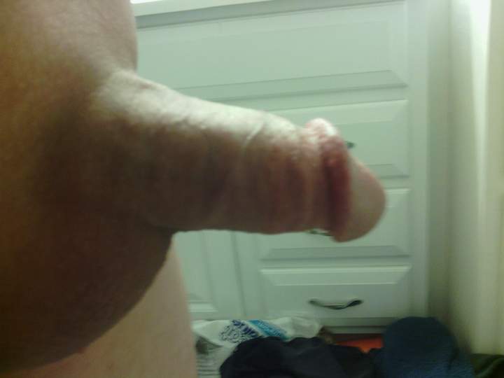 love your cock
want to suck and fuck it
clbiman60@yahoo.co