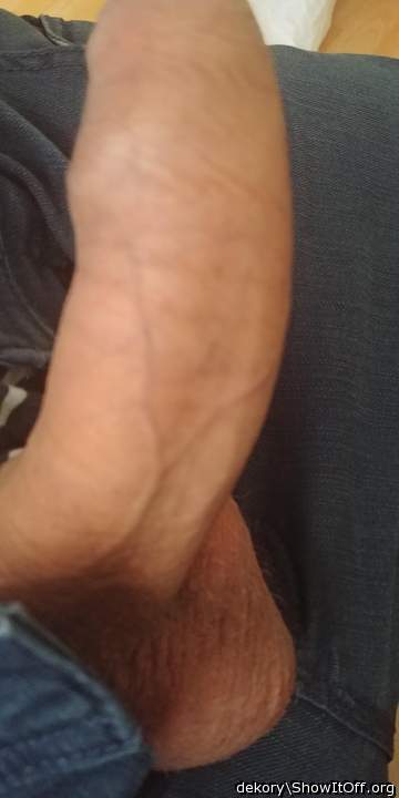 Adult image from dekory