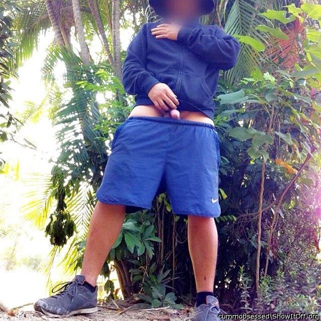 Adult image from cummobsessed