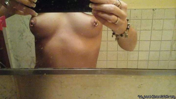 OMG, the perfection of your body here is just stunning
