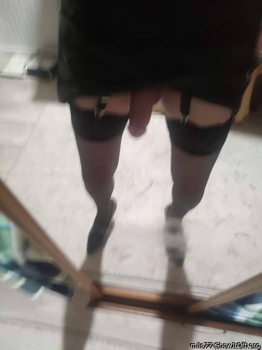 Adult image from mils77