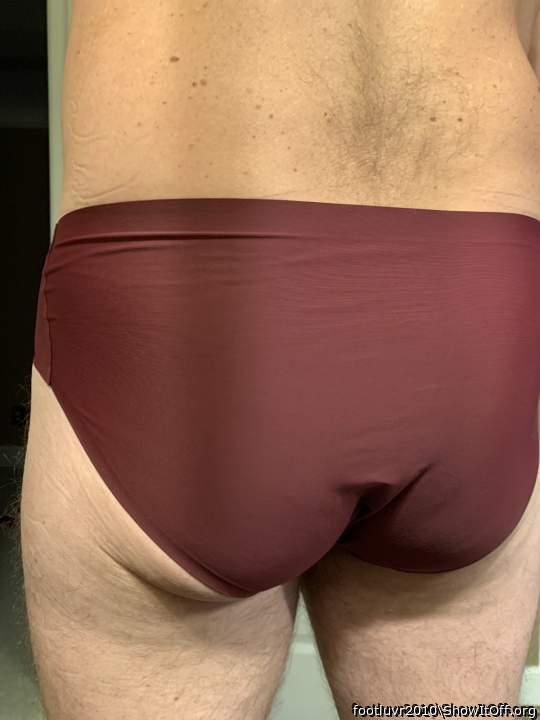 Adult image from footluvr2010