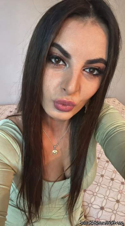 Natural Teen Girl