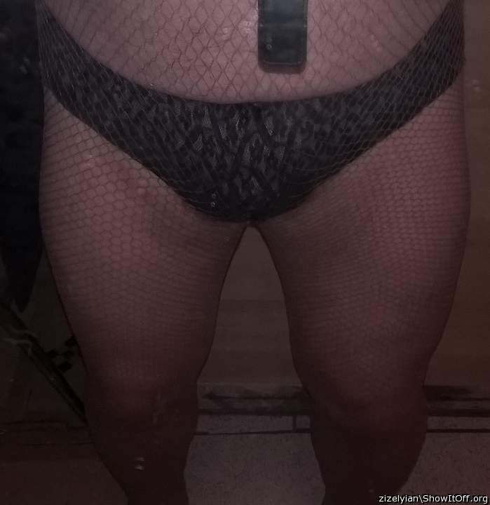 Adult image from zizelyian