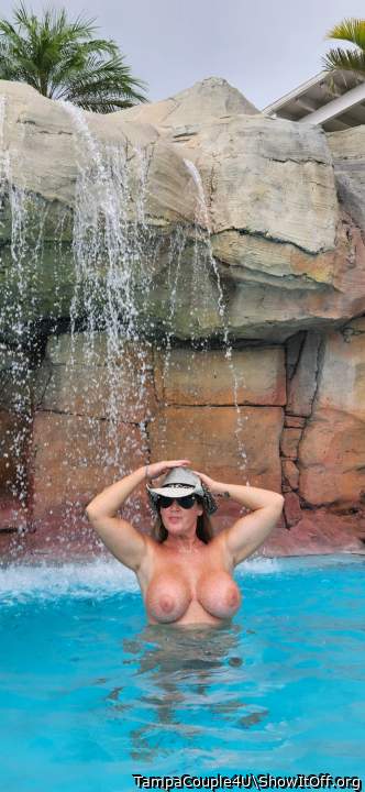 Adult image from TampaCouple4U