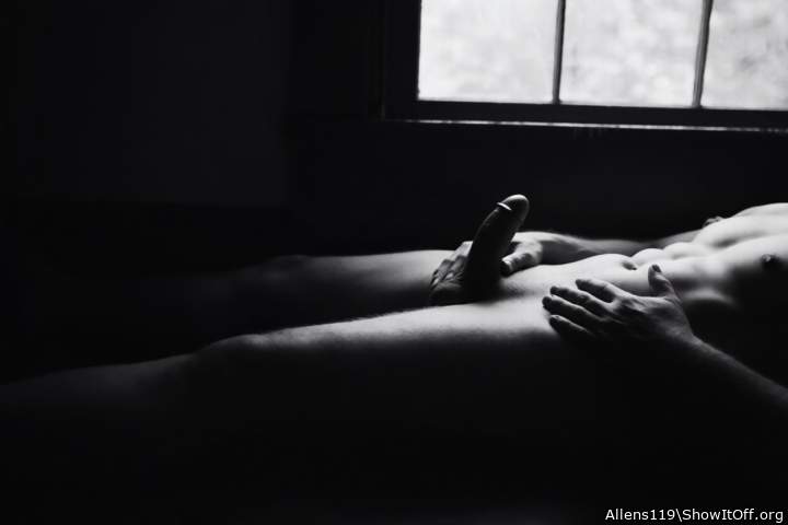 I COULD SUCK YOU FOR HOURS I AM A QUEER COCK LOVER