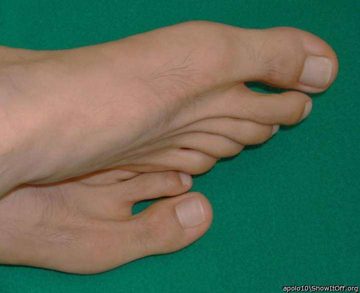 Toes Apolo10