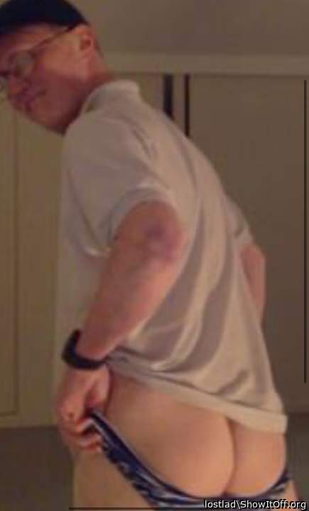 show us your bum!