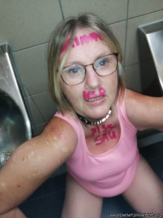Heidi pieed on