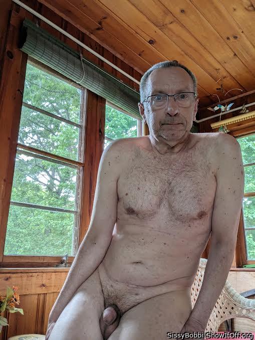 I�d love to be naked with you all day long