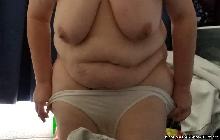 Love your tits and that's such a good girl. Get those pantie