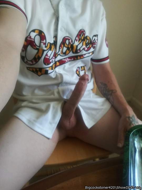 Fuck, that�s a big hard cock.  I would love to stroke my coc