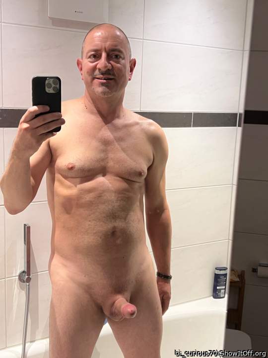 Adult image from bi_curious70