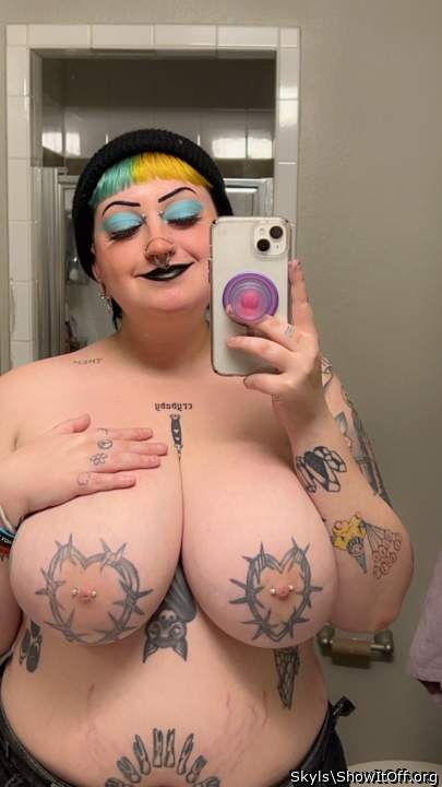 Adult image from Skyls