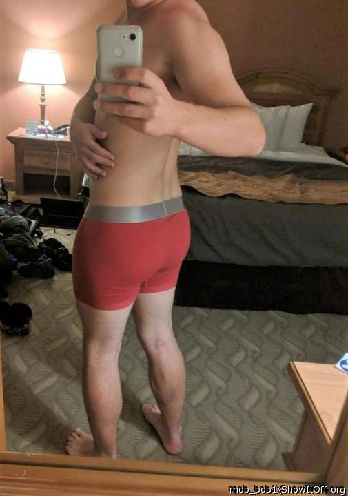 I want to rub my bulge against that ass  