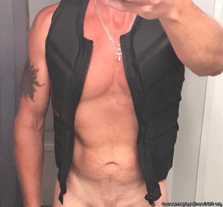 Adult image from Douwannaplay