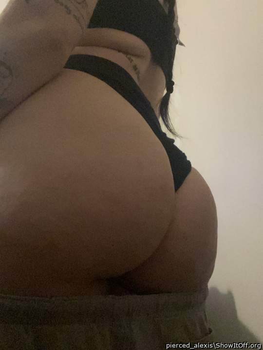 What a sight. Wish you were sitting on me