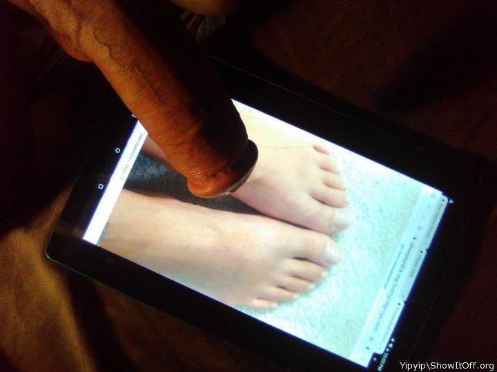 Adult image from Yipyip