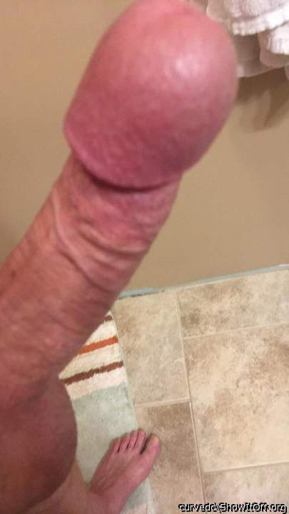 Adult image from Curvedc