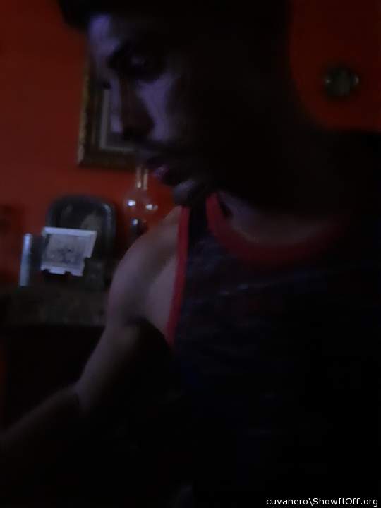 Adult image from cuvanero