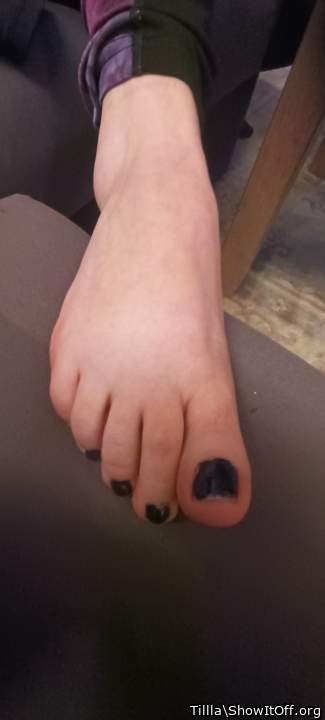 Id love to cum on these beauties!