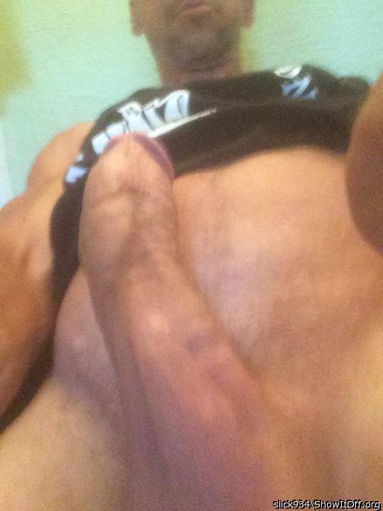 see face&cock on the same pic makes me really horny!