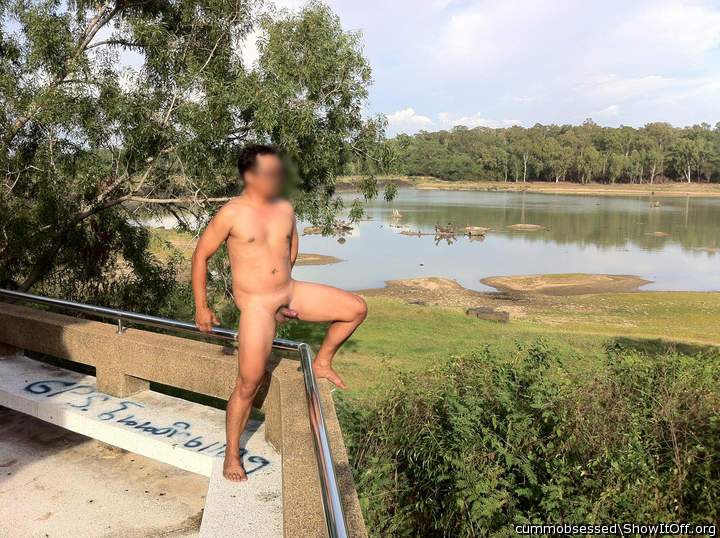 Adult image from cummobsessed