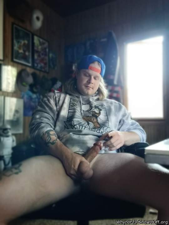 You are so SMOKING HOT. Let's Hook Up and PLAY.