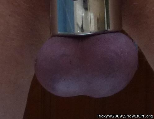 Adult image from RickyW2009