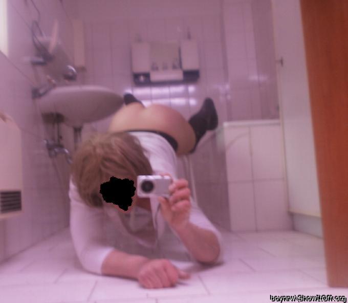 Adult image from boynrw
