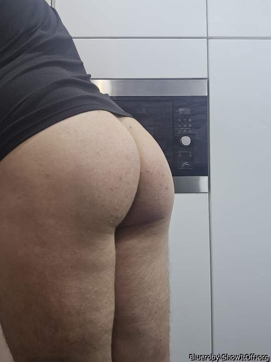 Adult image from Blueroby