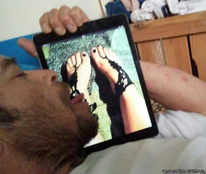 Adult image from tencem