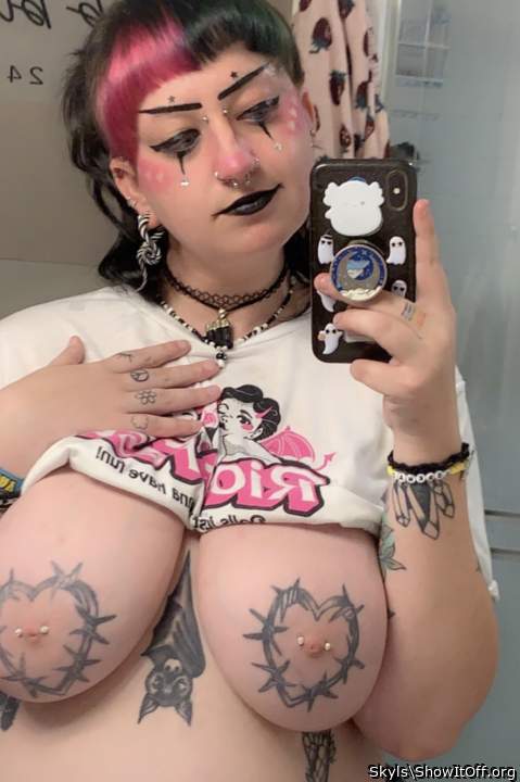 Adult image from Skyls