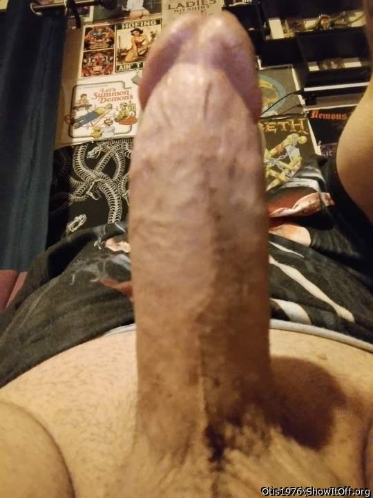 Nice big piece of rock hard man meat 😛