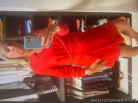 Adult image from Berty123