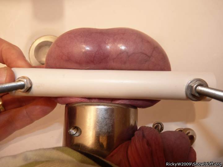 Adult image from RickyW2009