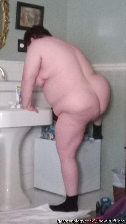 Adult image from germanpiggycock