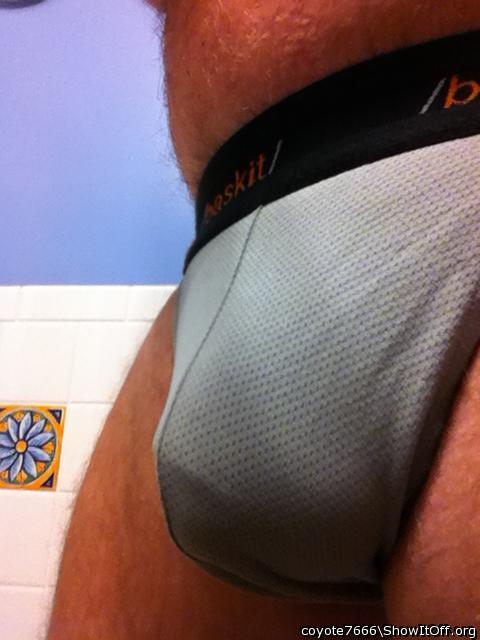 very nice bulge!