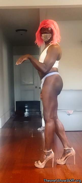 I heard this how faggots stand and pose