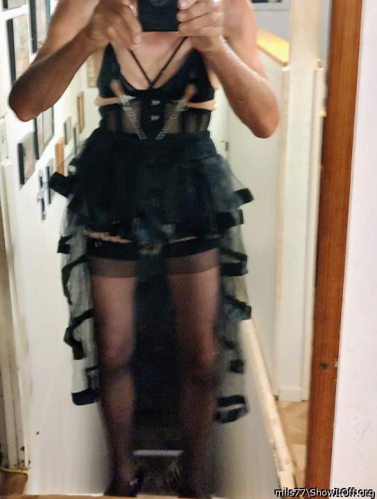 Adult image from mils77