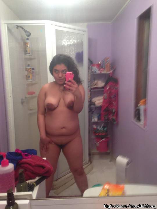 love ur body, would love to get a taste of it with my tonque