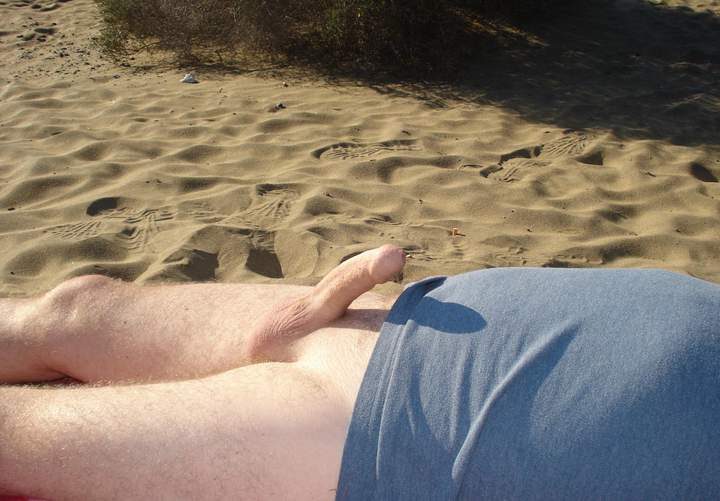 Stroke my Foreskin back