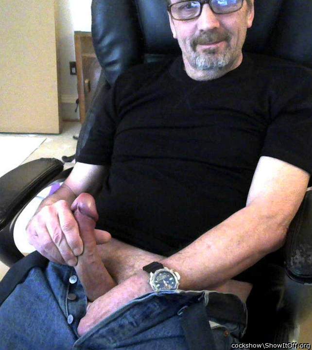 Adult image from cockshow