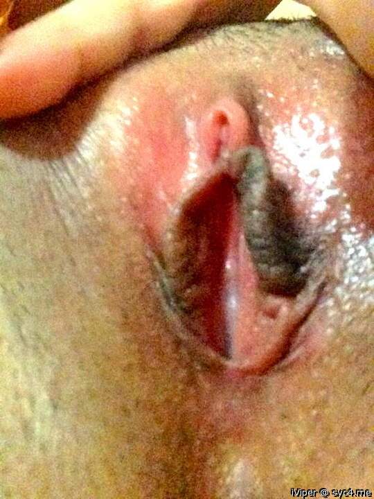 wife spreading pussy! Love those small lips!