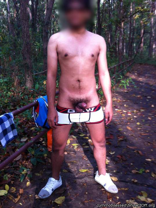 Adult image from cummobsessed