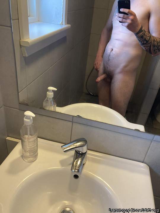  Great photo, mate  Great way to start